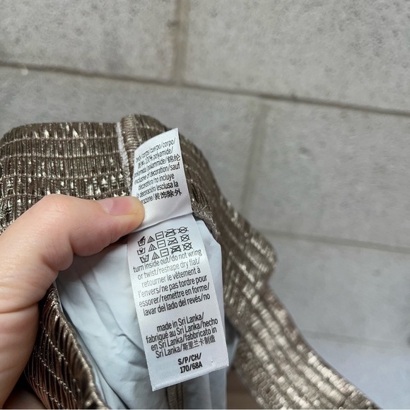 New Victoria Sport Metallic Active Set - Picture 12 of 13